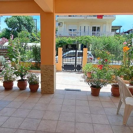 Socrates Apartments Olympiakí Aktí Luaran gambar