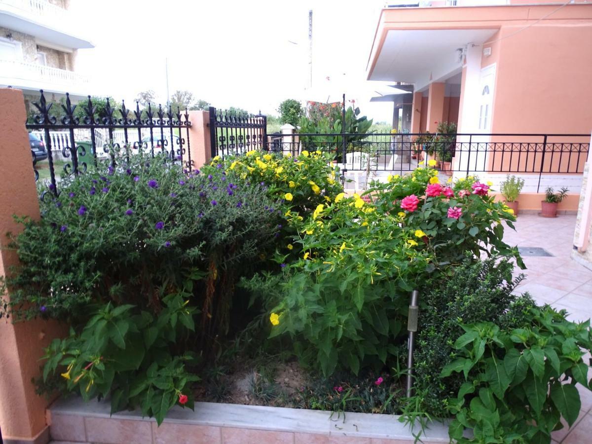 Socrates Apartments Olympiakí Aktí Luaran gambar