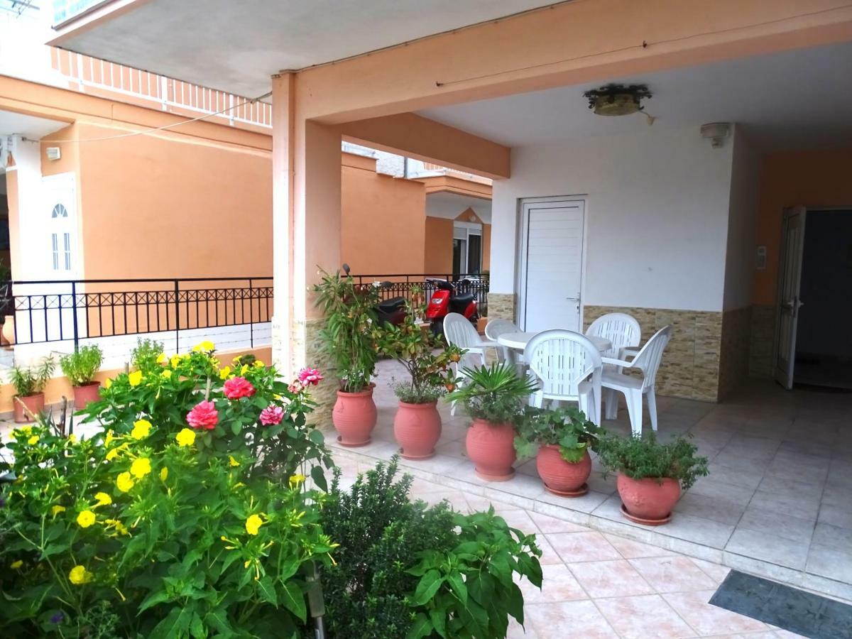 Socrates Apartments Olympiakí Aktí Luaran gambar