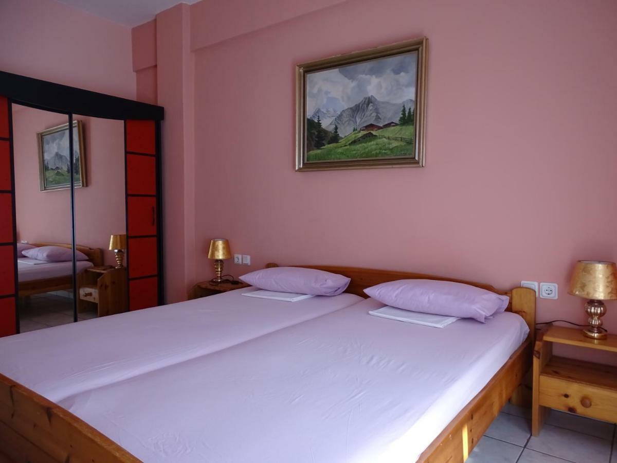 Socrates Apartments Olympiakí Aktí Luaran gambar