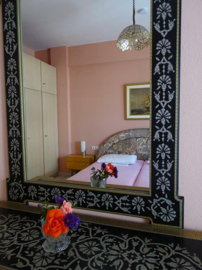 Socrates Apartments Olympiakí Aktí Luaran gambar